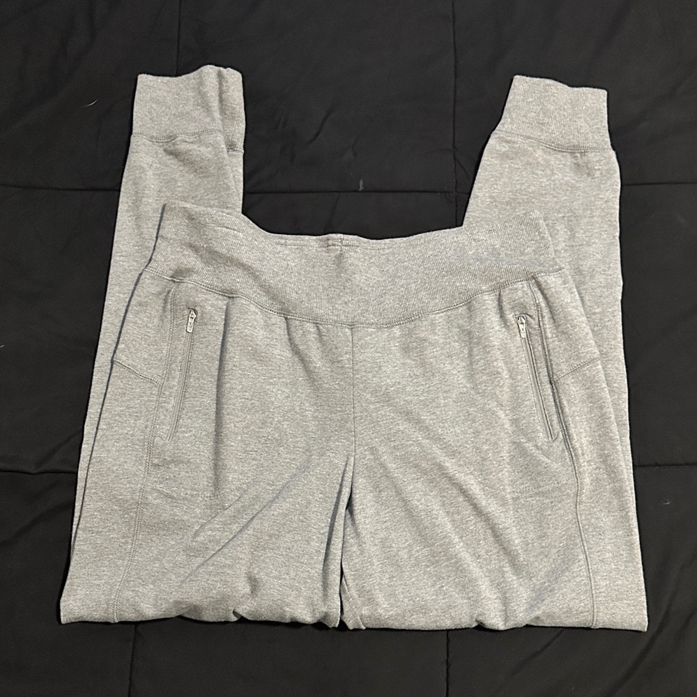 Gray Women’s Zella Jogger Pants